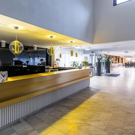 Taras I Kawa Z Klimatyzacja Solny & Apartamento Kołobrzeg
